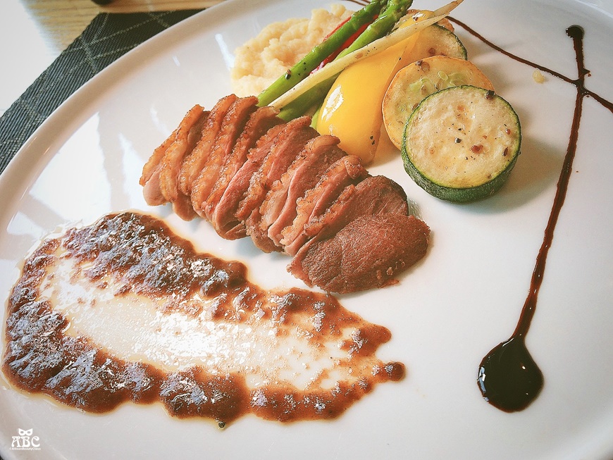 Aeris Bistro愛麗絲餐酒館台中美食