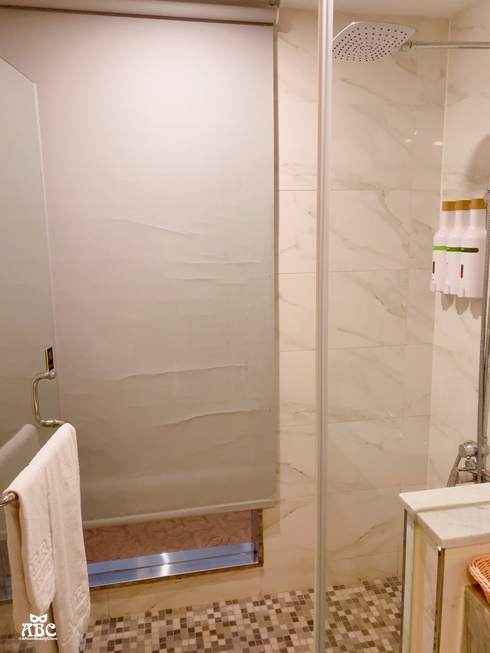 台中住宿推薦愛麗絲國際大飯店有停車位交通方便