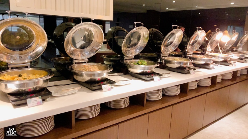 台中住宿推薦愛麗絲國際大飯店有停車位交通方便