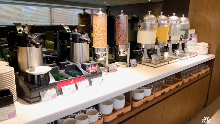 台中住宿推薦愛麗絲國際大飯店有停車位交通方便