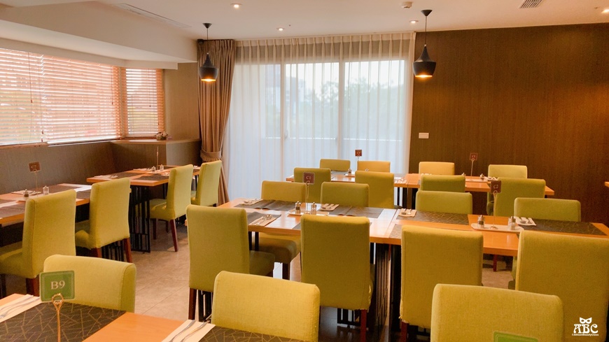 台中住宿推薦愛麗絲國際大飯店有停車位交通方便