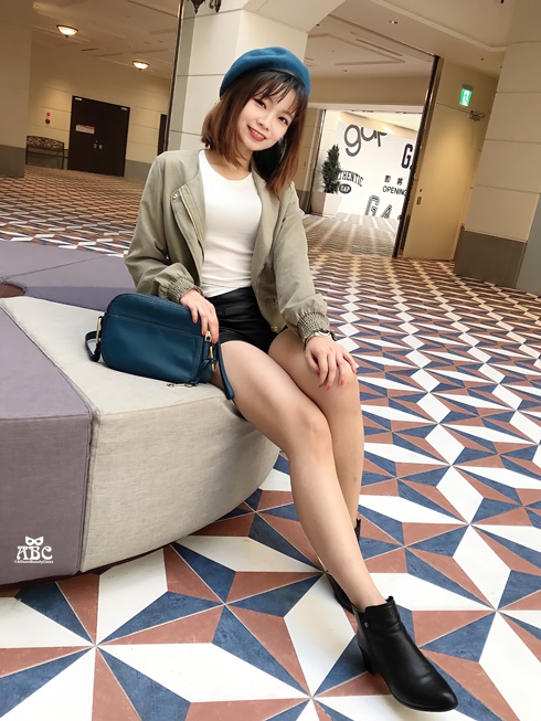 FOSSIL Elle 簡約真皮斜背包