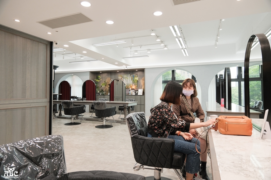 Genic竹北首席店|新竹剪髮染髮評價推薦|設計師Nini