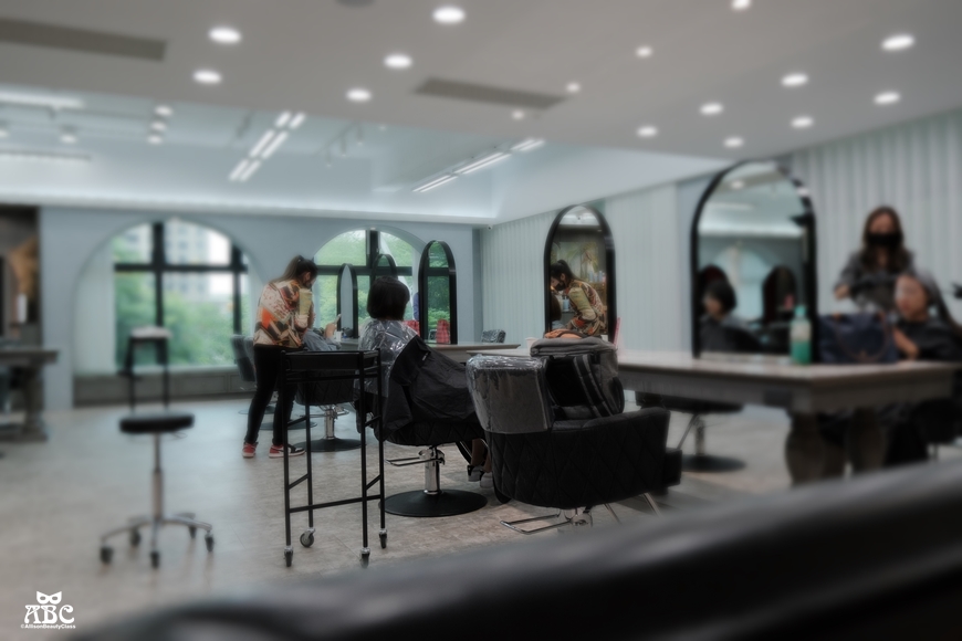 Genic竹北首席店|新竹剪髮染髮評價推薦|設計師Nini