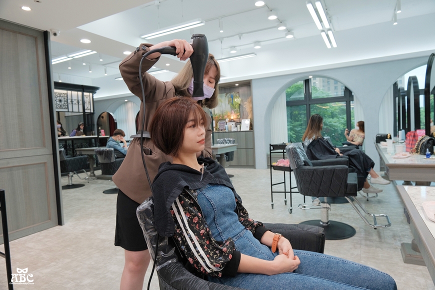 Genic竹北首席店|新竹剪髮染髮評價推薦|設計師Nini