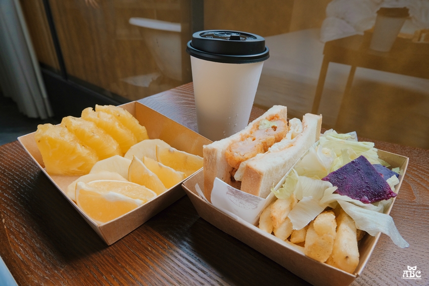 草悟道文旅|台中旅遊住宿推薦|勤美商圈親子商務住宿綠園道