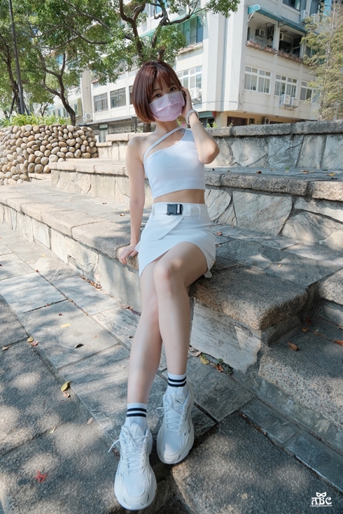 Reebok|ROYAL BRIDGE 4|小白鞋|復古經典鞋款穿搭分享