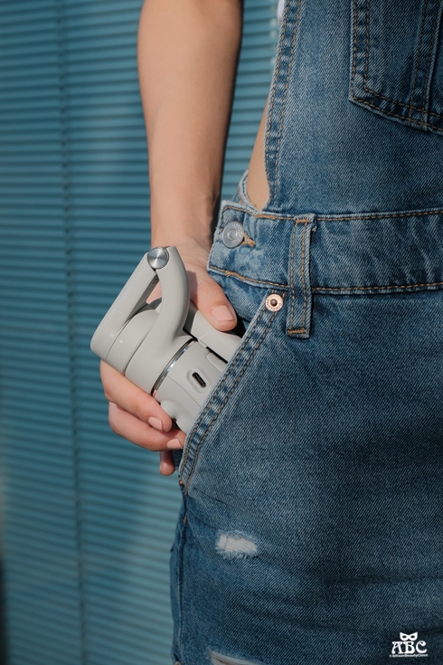 DJI OM 5 伸縮折疊式手機三軸穩定器|手機錄影APP推薦|開箱評價分享
