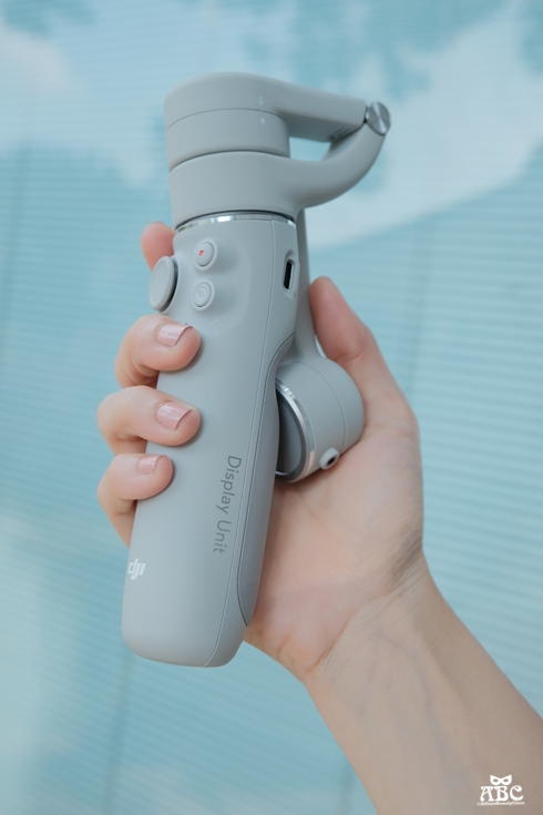 DJI OM 5 伸縮折疊式手機三軸穩定器|手機錄影APP推薦|開箱評價分享
