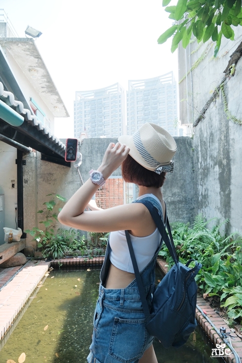 DJI OM 5 伸縮折疊式手機三軸穩定器|手機錄影APP推薦|開箱評價分享
