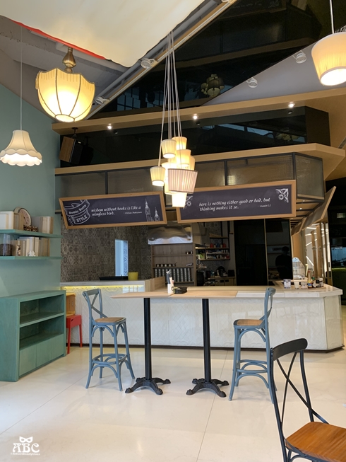 Hotel7福星旅店|台中逢甲住宿推薦|樓中樓雙人房|台中旅遊