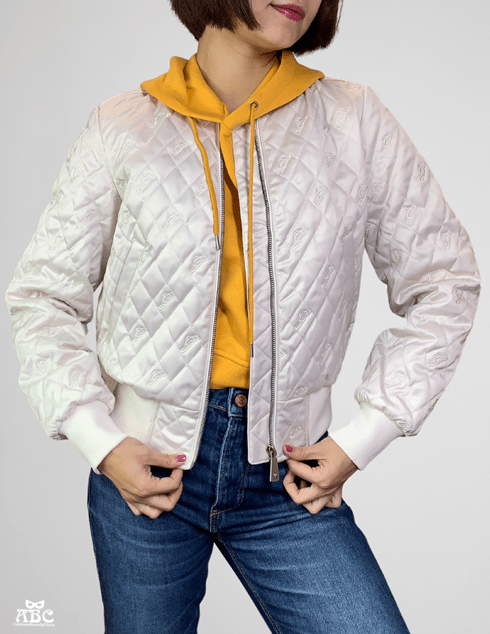 GUESS女裝|帽T穿搭|秋裝冬裝|休閒時尚穿搭分享