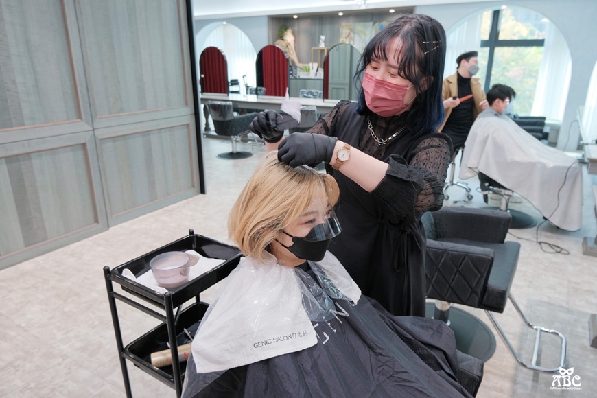 GENIC竹北首席店|燕麥奶灰棕|染髮|漂髮|奶灰色|霧面奶茶色
