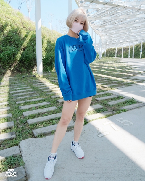 NCAA|NIKE|情侶裝|情侶鞋服|風衣外套|Nike Air Max