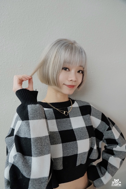 GENIC台中漢克娜娜店|香檳白金髮色|奶茶灰棕|混血髮色|煙燻拿鐵|韓星女團太妍LISA髮色