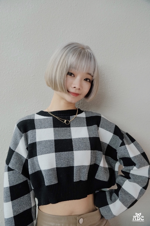 GENIC台中漢克娜娜店|香檳白金髮色|奶茶灰棕|混血髮色|煙燻拿鐵|韓星女團太妍LISA髮色