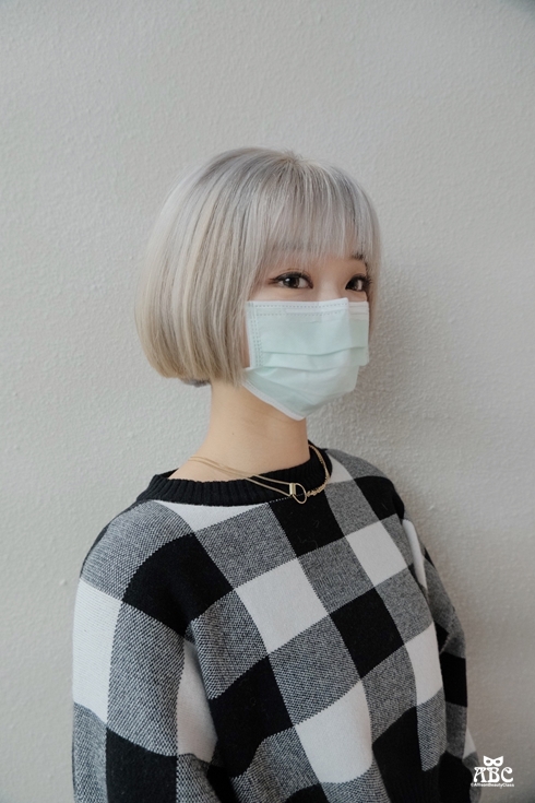 GENIC台中漢克娜娜店|香檳白金髮色|奶茶灰棕|混血髮色|煙燻拿鐵|韓星女團太妍LISA髮色