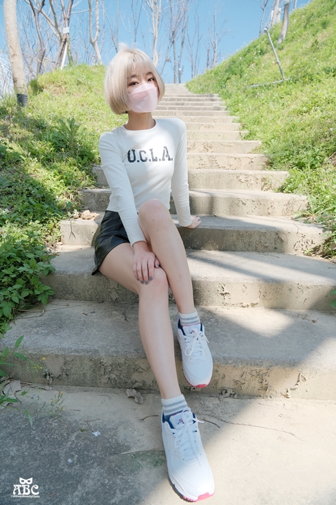 NCAA|NIKE|情侶裝|情侶鞋服|風衣外套|Nike Air Max