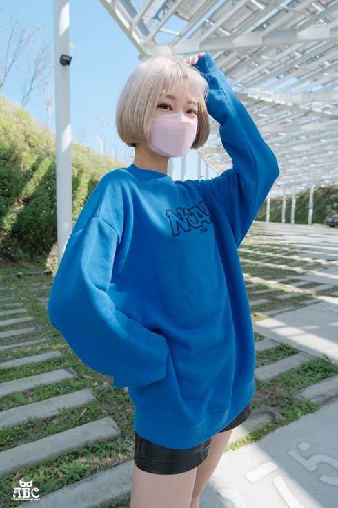 NCAA|NIKE|情侶裝|情侶鞋服|風衣外套|Nike Air Max