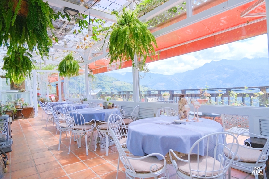 清境普羅旺斯玫瑰莊園|偽出國南法風格民宿|南投旅遊景點行程