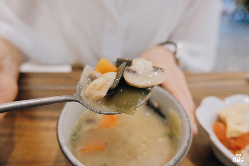 青子Aoko菜單|麻薏酥|麻芛湯|台中伴手禮|台中聚餐|麻薏湯|台中美食