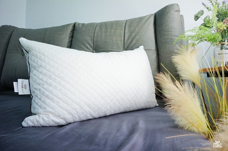 德瑞克棉柔雲端枕|Cookuru瞬冰涼感枕頭套優惠組合|親水棉粒回彈性高