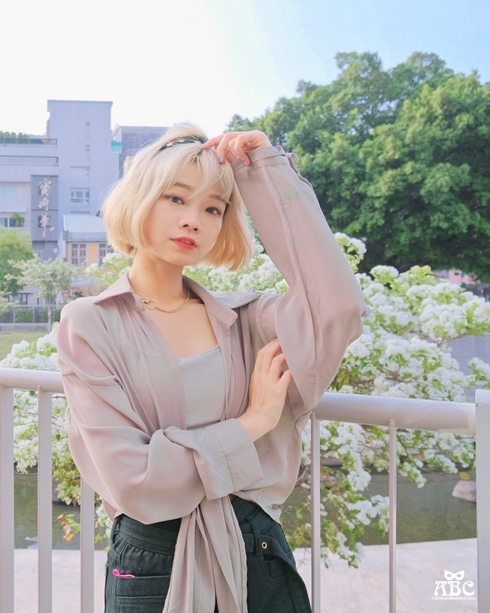 襯衫穿搭|春夏春搭|透視|綁帶襯衫外套|小外套|防曬