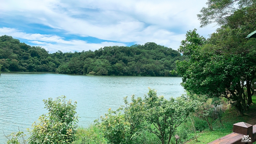 沙湖壢咖啡館漣漪書屋|新竹寶山|寶山水庫|新竹美食景點打卡咖啡廳