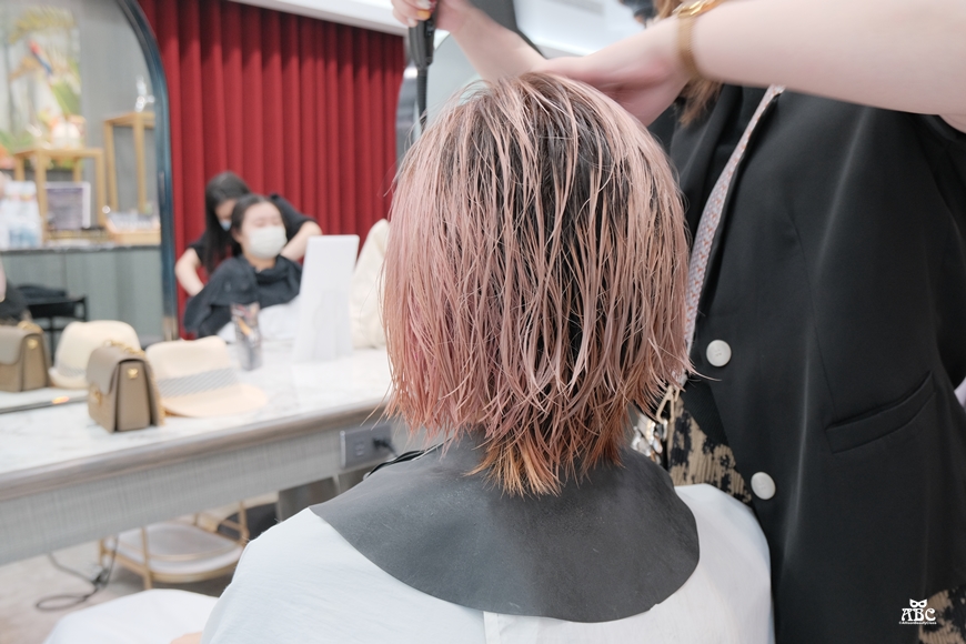 竹北髮廊|GENIC竹北首席店|玫瑰珊瑚|粉紅棕|漂髮|韓國女團髮色