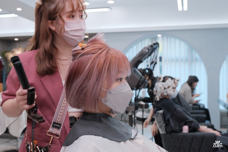 竹北髮廊GENIC評價價位剪髮染髮|粉紫色特殊色漂髮粉霧色仙女髮色韓系