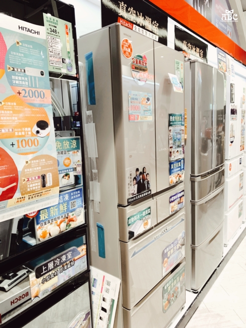 大江國際購物中心|桃園青埔一日遊親子景點|折扣優惠|室內網美景點|桃園美食餐廳