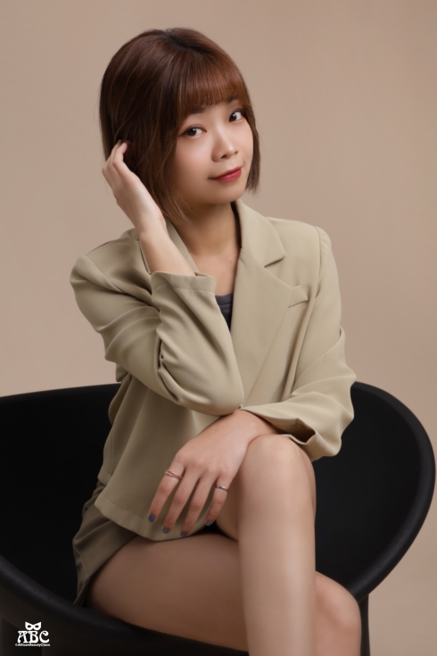 春山相館台北形象店|證件照專門店含妝髮服務最快當日取件|韓式證件照|台北證件照|照相館|形象照