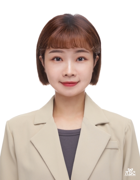 春山相館台北形象店|證件照專門店含妝髮服務最快當日取件|韓式證件照|台北證件照|照相館|形象照