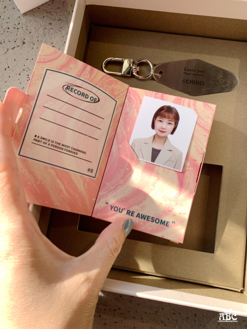 春山相館台北形象店|證件照專門店含妝髮服務最快當日取件|韓式證件照|台北證件照|照相館|形象照