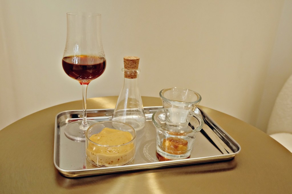 255LAB café｜二五五實驗所|CV甜點聯名|盤式甜點|創意咖啡|台中咖啡廳甜點