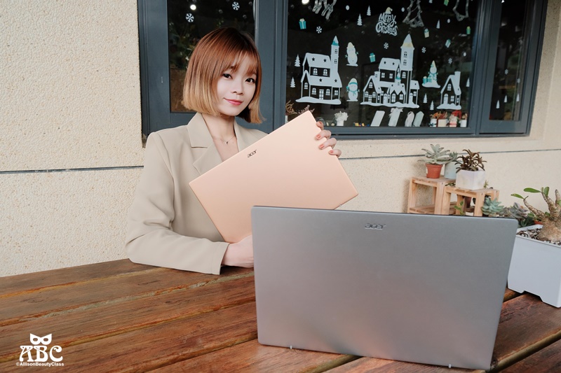 Acer宏碁Swift_Go_SFG14-71-575H_14吋OLED輕薄筆電|開箱|長時間外出使用筆電推薦