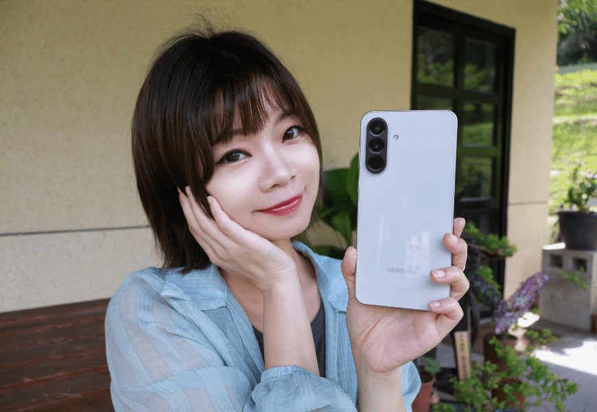 SamsungGalaxyA565G開箱|三星手機開箱實拍|AI修圖自動剪輯|去背|手機P圖|手機自拍VLOG
