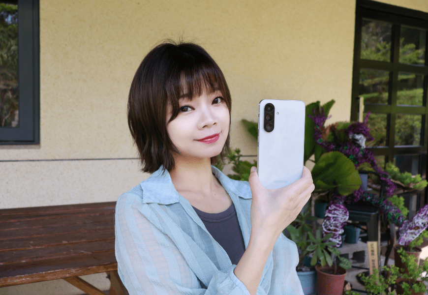 SamsungGalaxyA565G開箱|三星手機開箱實拍|AI修圖自動剪輯|去背|手機P圖|手機自拍VLOG
