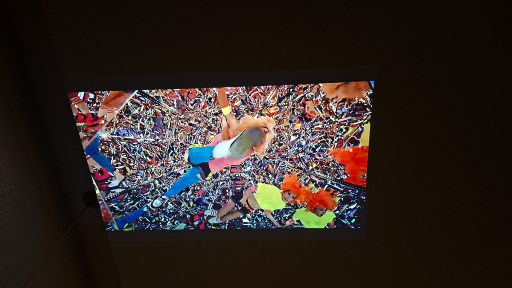 EPSON投影機EF61自由視移動劇院開箱|EPSON評價